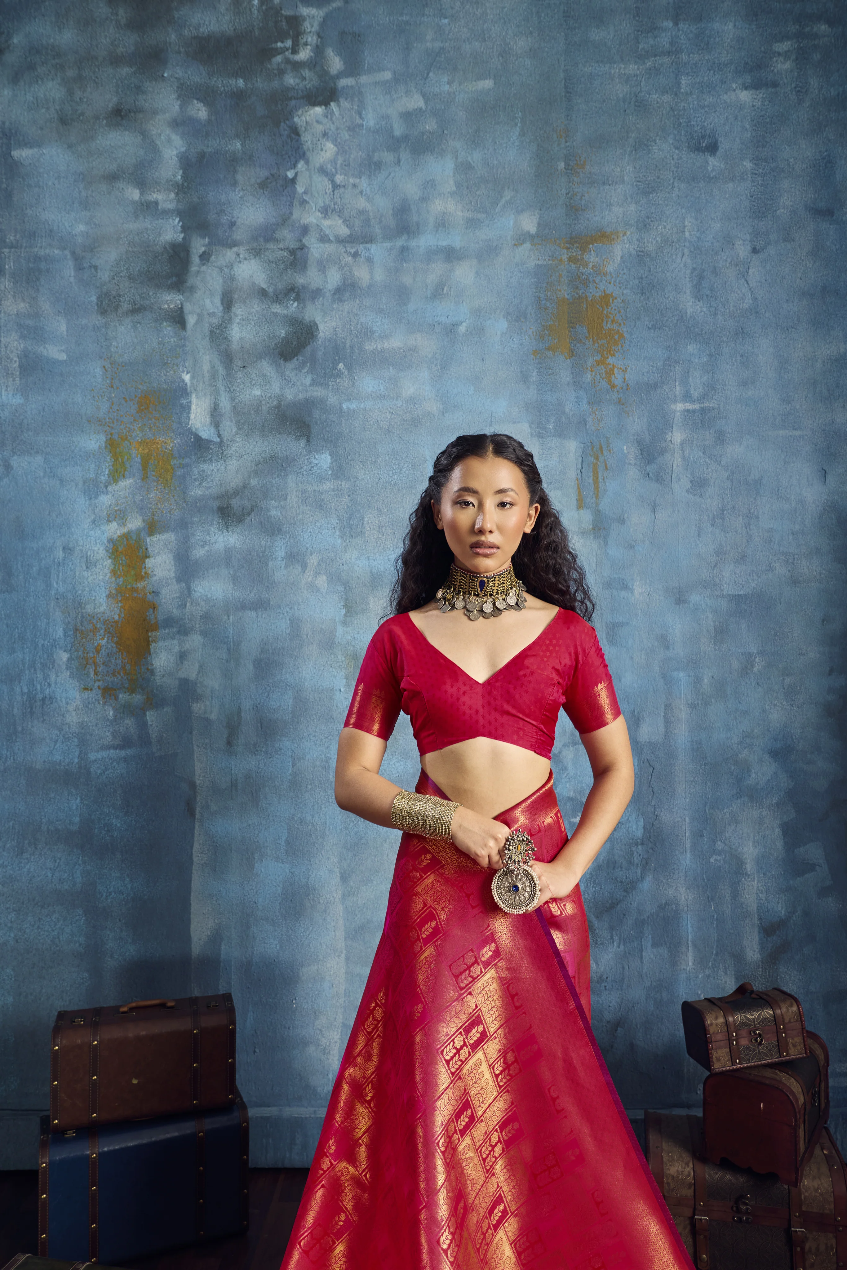 Radiant Red Handloom Silk Saree with Rich Gold Zari Weaving - Image 2