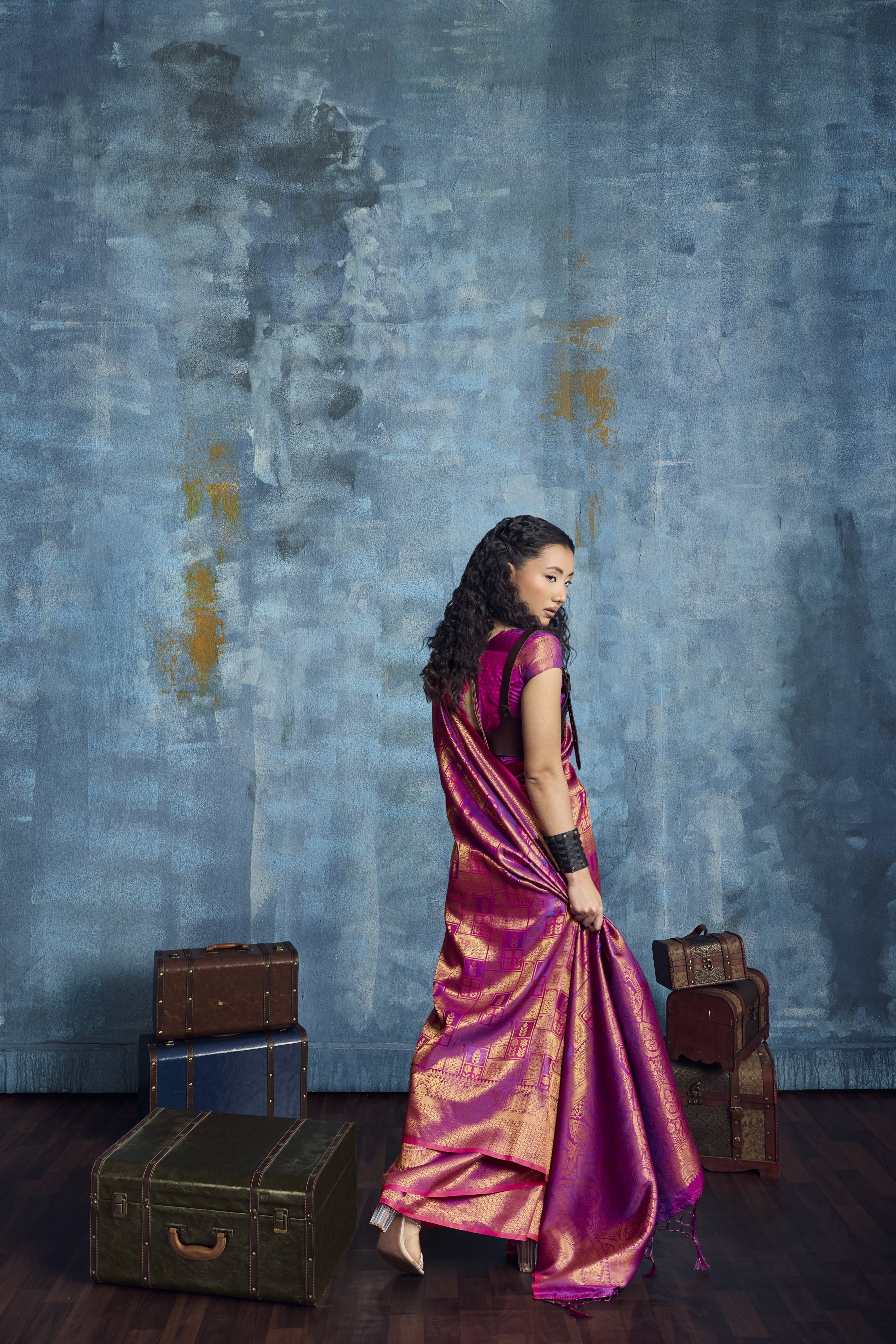 Rani Pink Kanjivaram Silk Saree with Rich Gold Zari Weaving - Image 4
