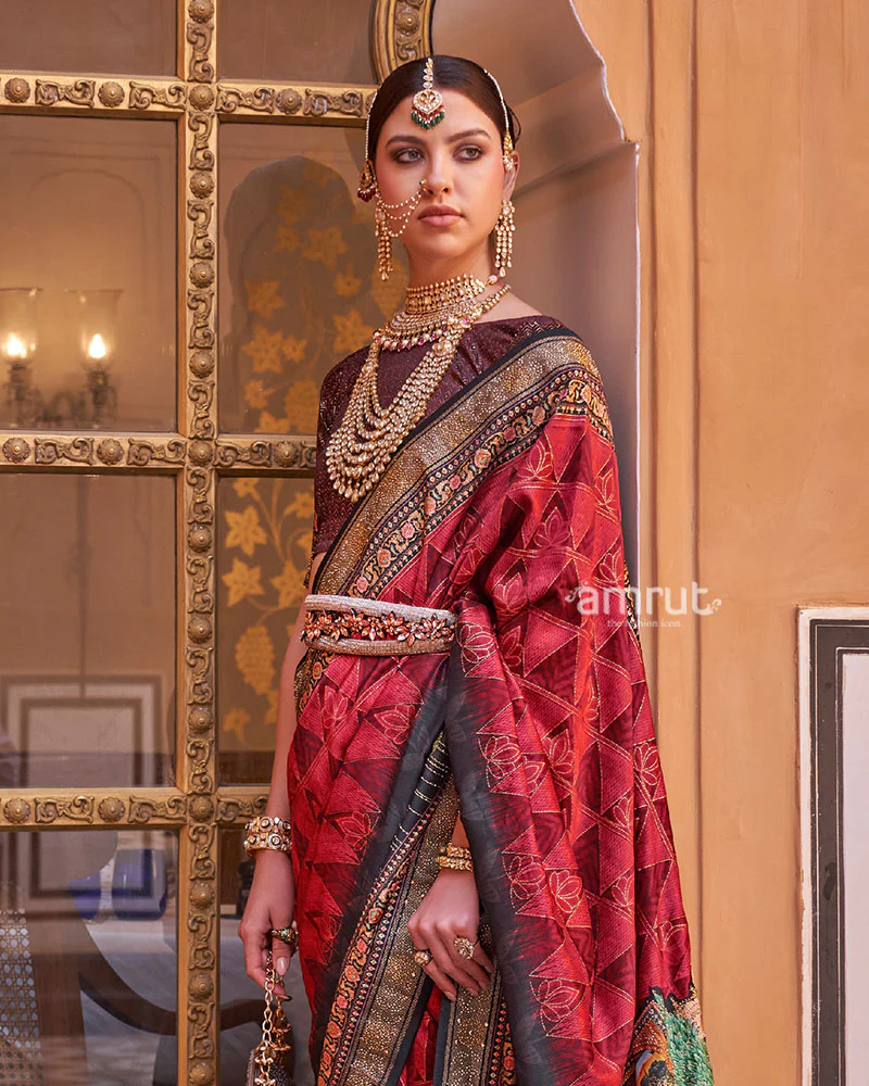 Red and Black Border Printed Silk Saree with Unstitched Blouse - Image 2
