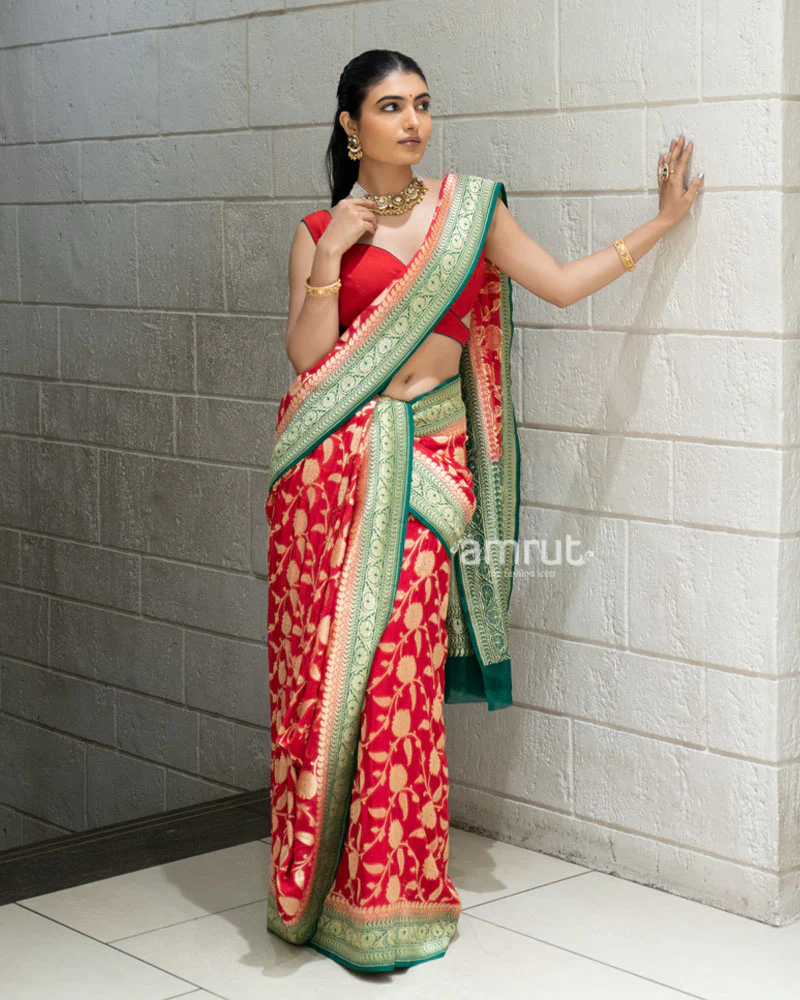 Red Banarasi Georgette Saree with Green Zari Border and Unstitched Blouse - Image 4