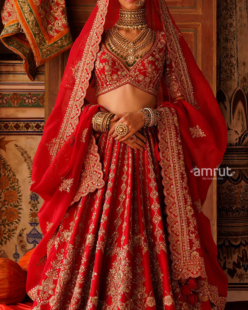 Red Golden Embroidered Bridal Lehenga Choli with Maroon Dupatta - Image 3