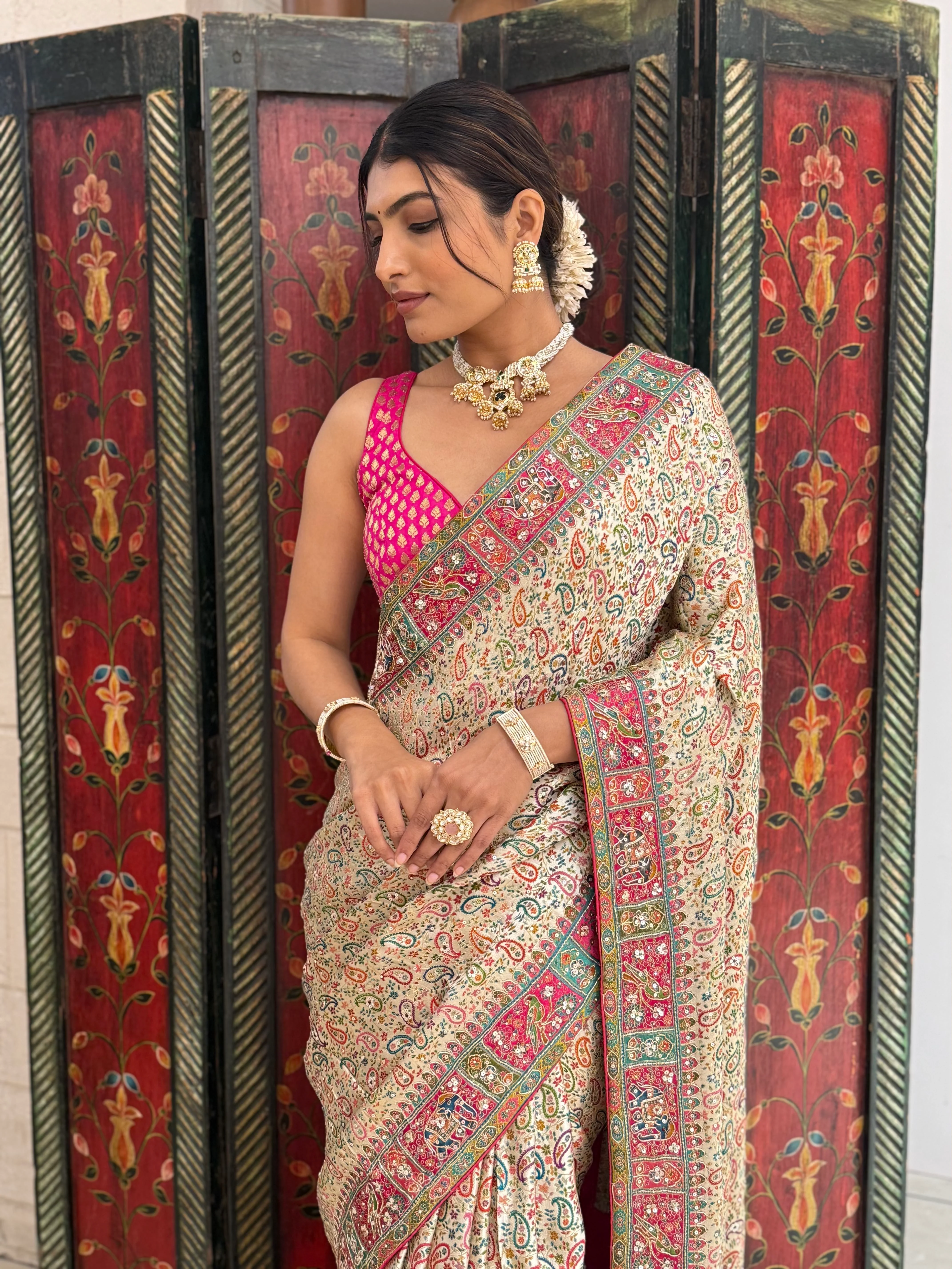 Regal Cream Banarasi Silk Saree with Multicolor Meenakari Weaving & Contrast Pink Border - Image 2