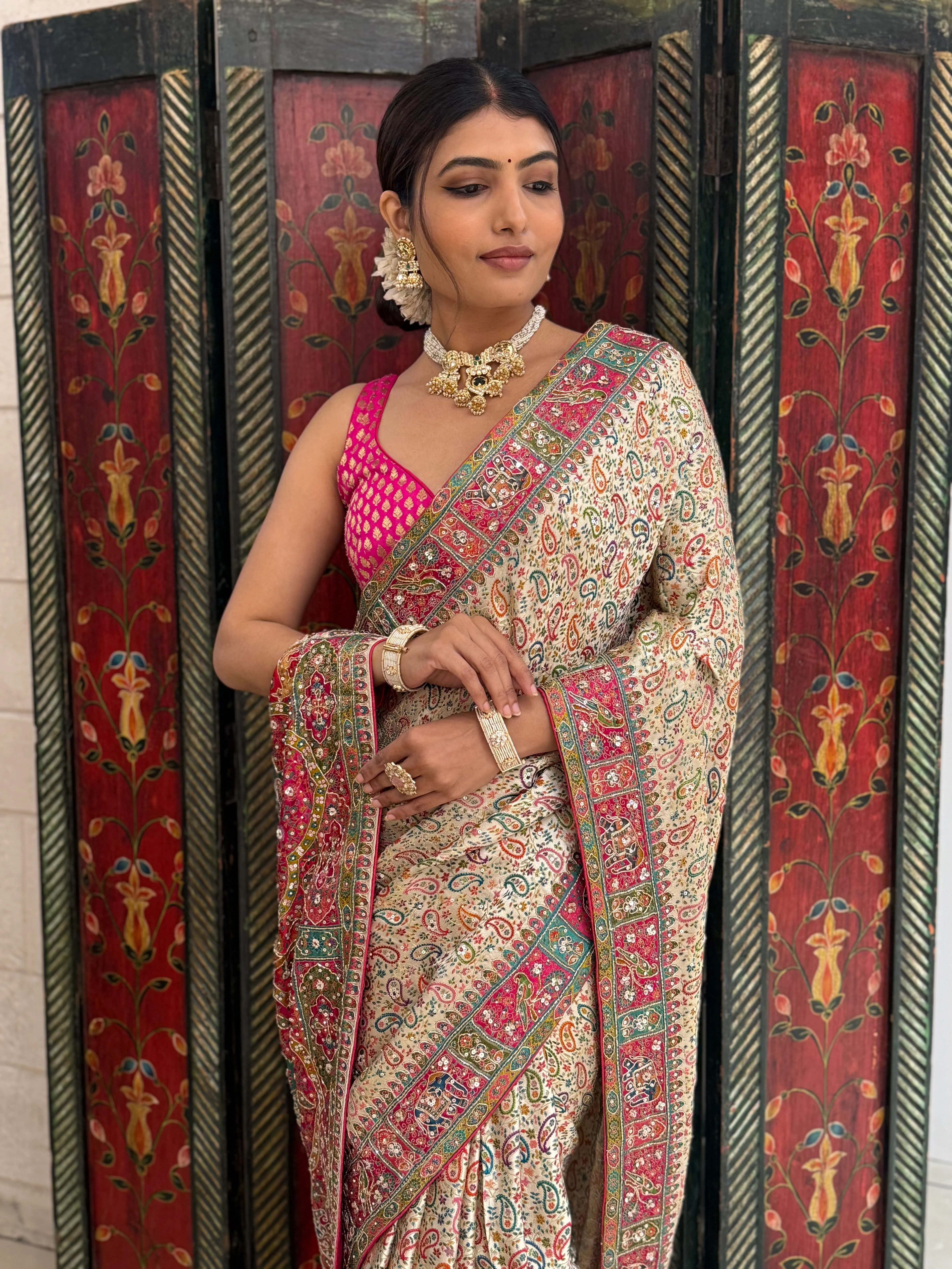 Regal Cream Banarasi Silk Saree with Multicolor Meenakari Weaving & Contrast Pink Border - Image 6