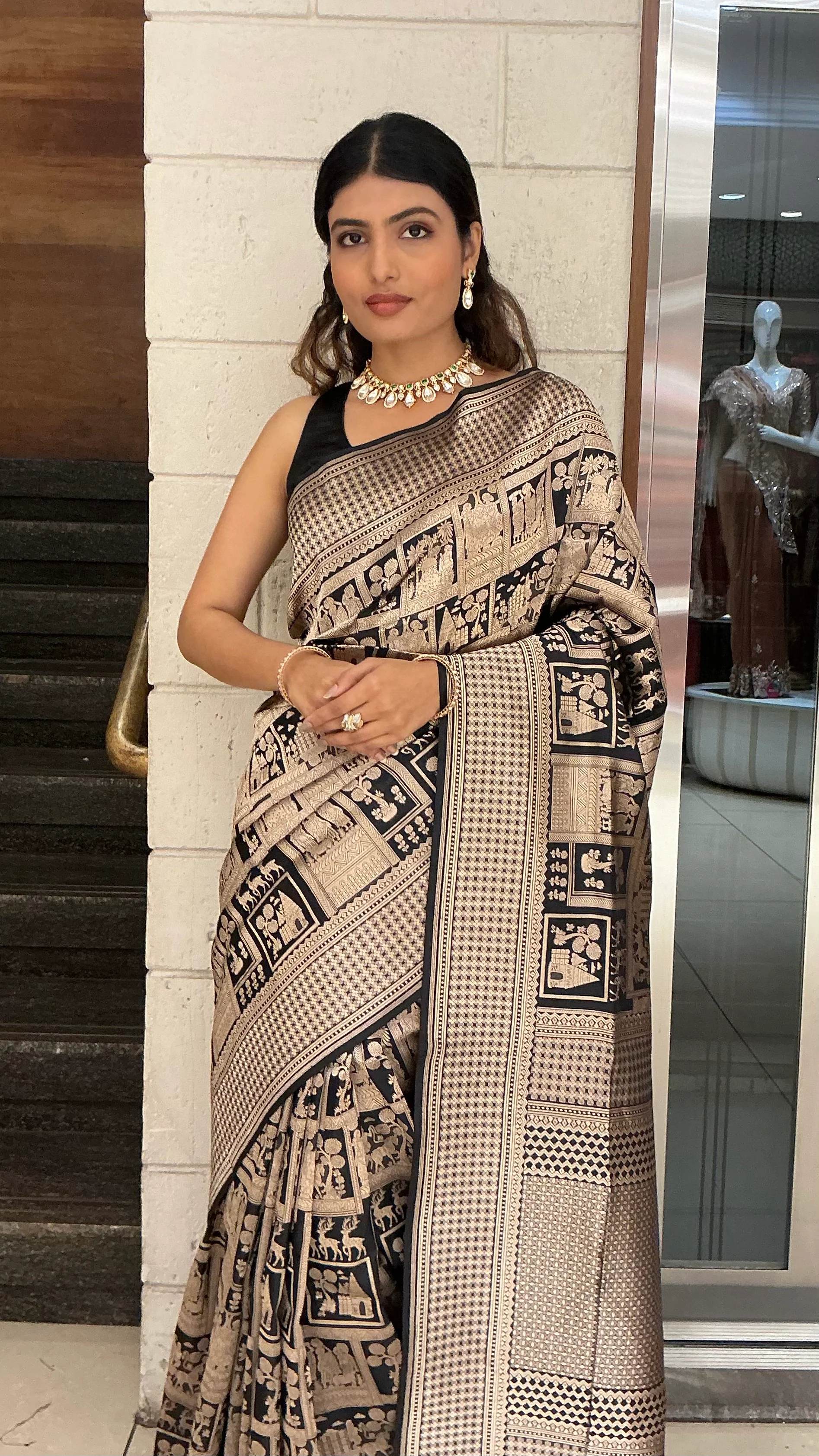 Royal Black & Antique Gold Heritage Jacquard Woven Designer Saree with Traditional Motifs - Image 5