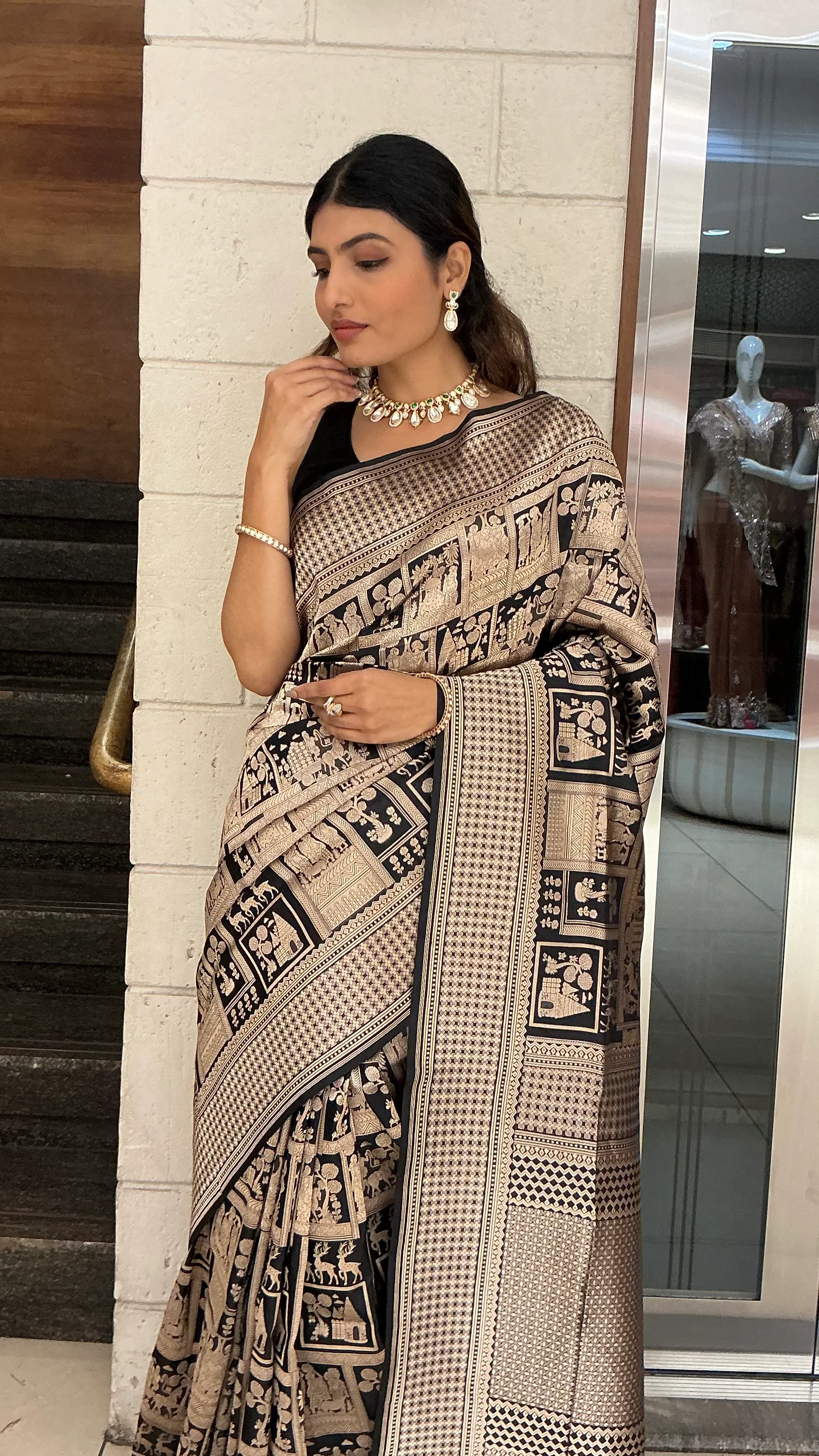 Royal Black & Antique Gold Heritage Jacquard Woven Designer Saree with Traditional Motifs - Image 6