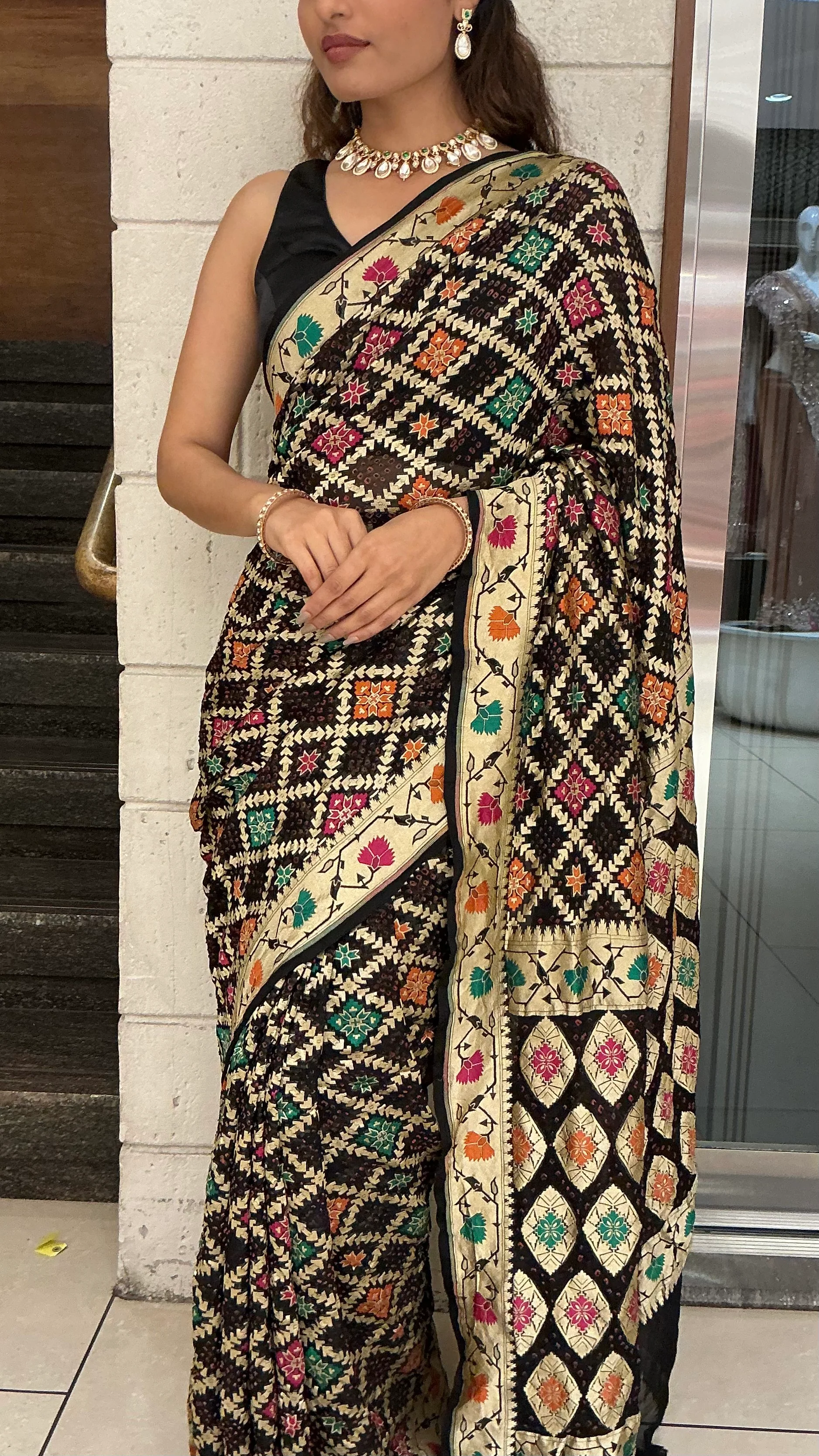 Royal Black Multicolour Jacquard Woven Designer Saree with Traditional Motifs & Rich Pallu - Image 2
