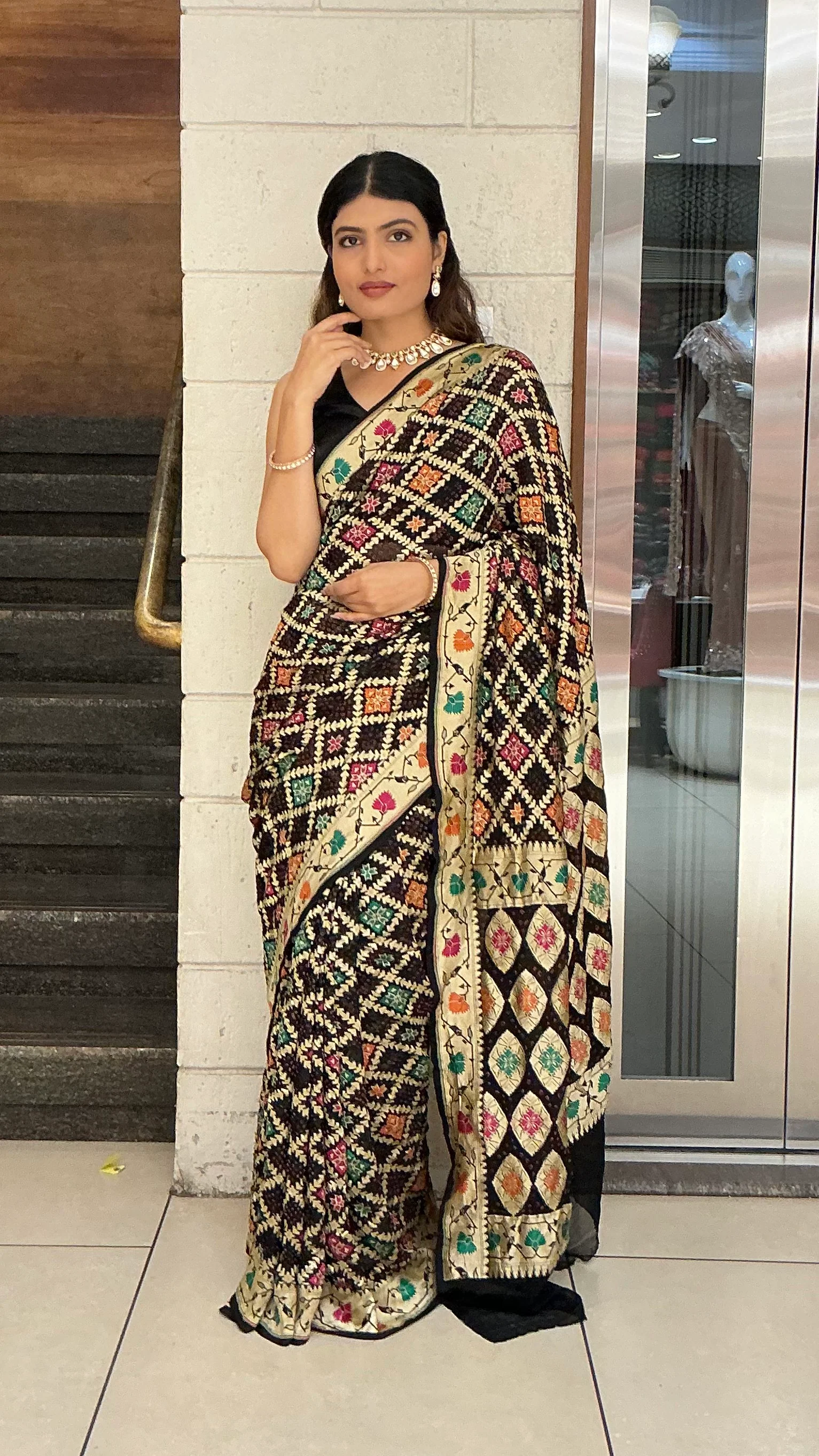 Royal Black Multicolour Jacquard Woven Designer Saree with Traditional Motifs & Rich Pallu - Image 3