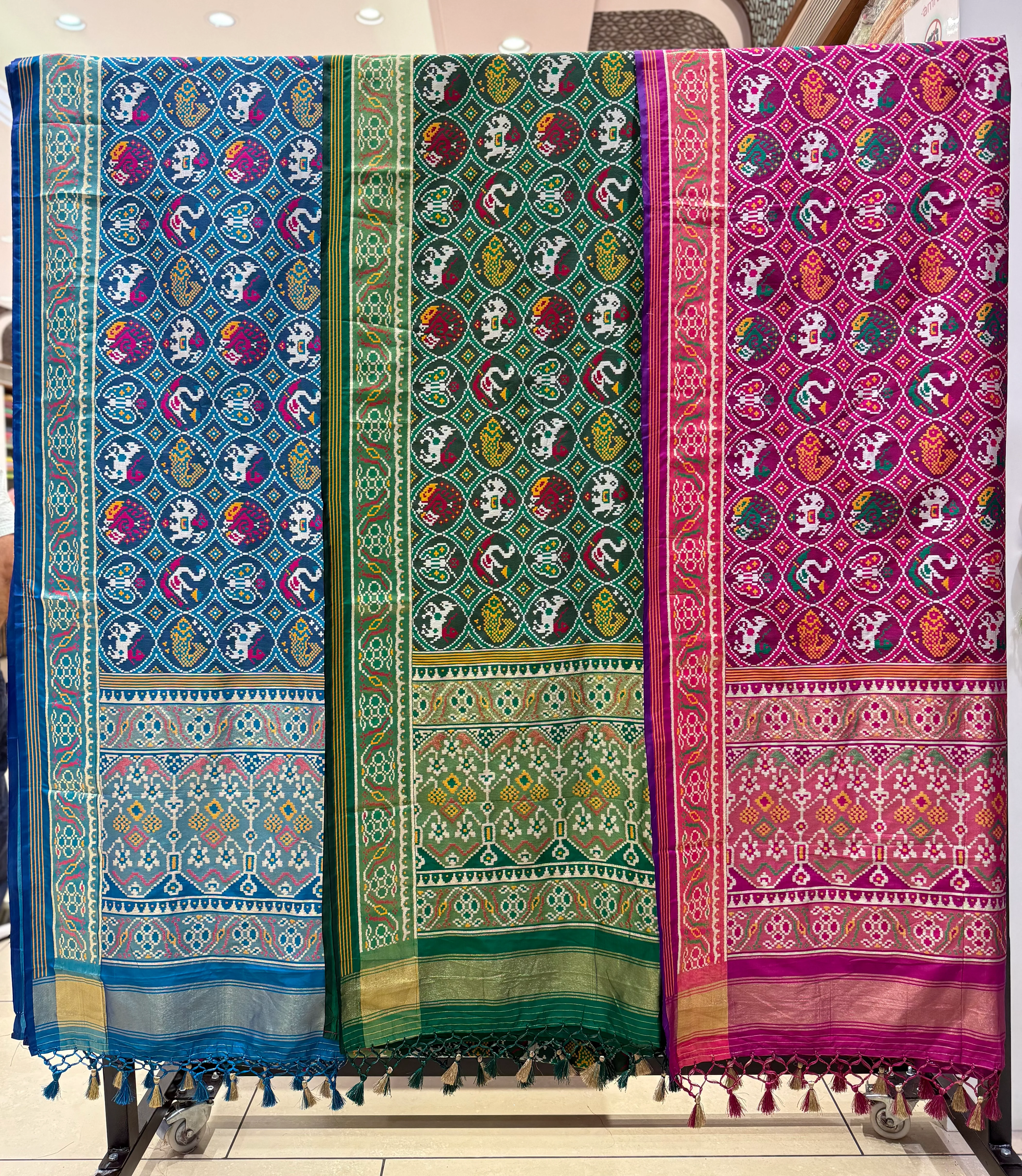 Royal Blue Kunjar Bhat Patola Saree – Chowkdi Layout Inspired Double Ikat Weaving - Image 3