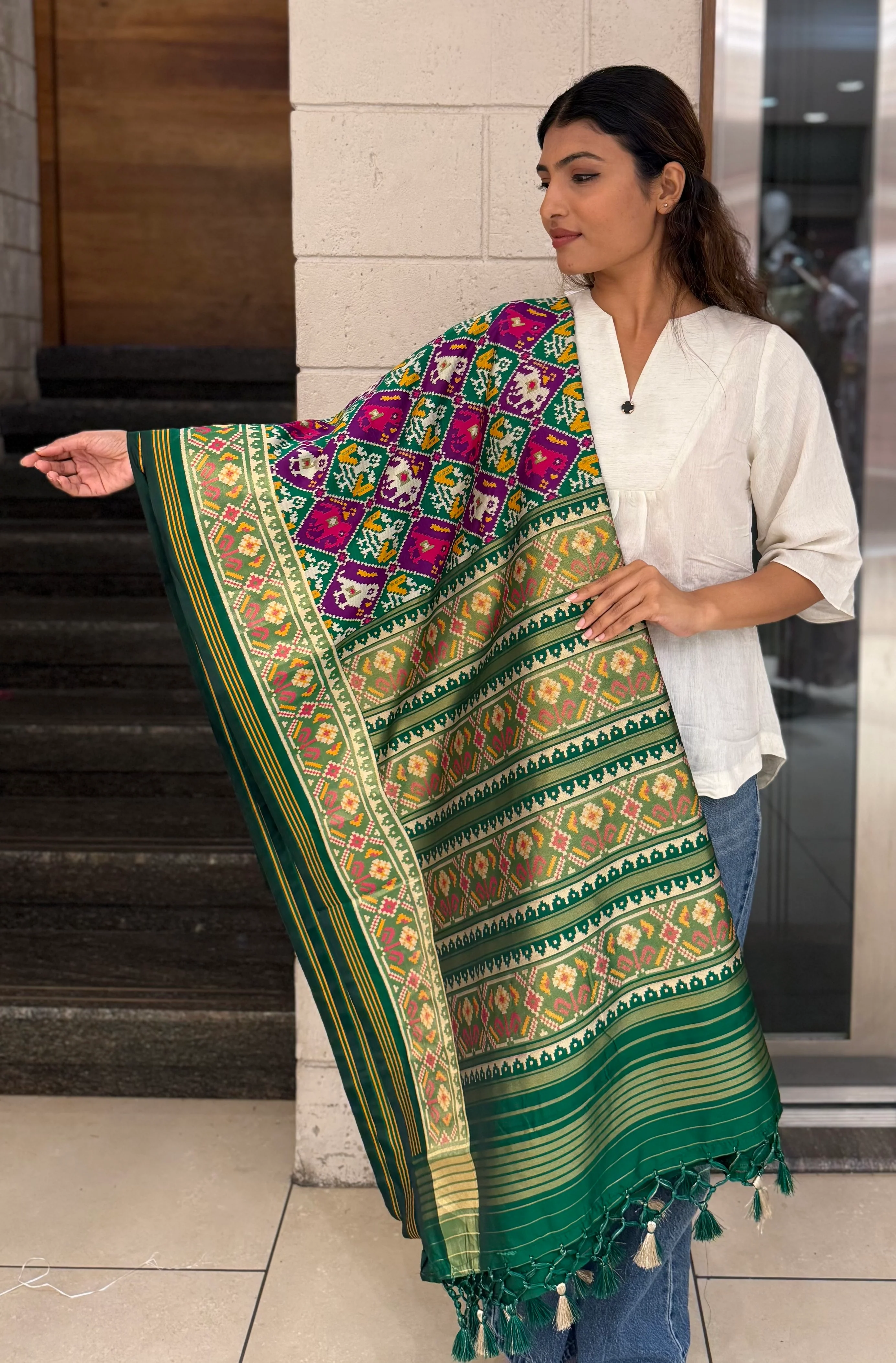 Royal Kunjar Phool Bhat Patola Inspired Saree with Traditional Floral & Elephant Motifs - Image 5