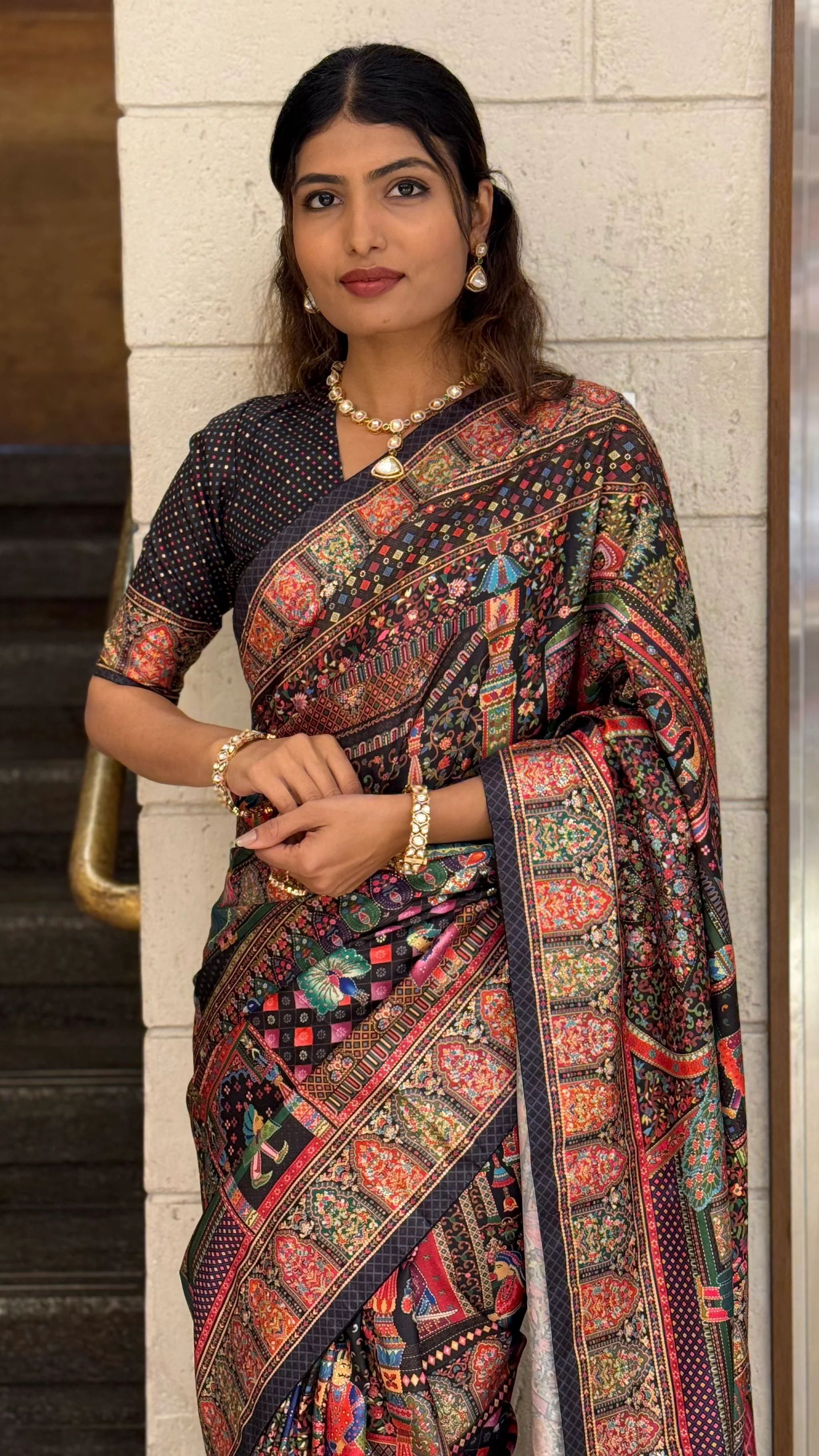 Royal Multicolor Story Art Printed Saree in Pashmina Silk - Image 3