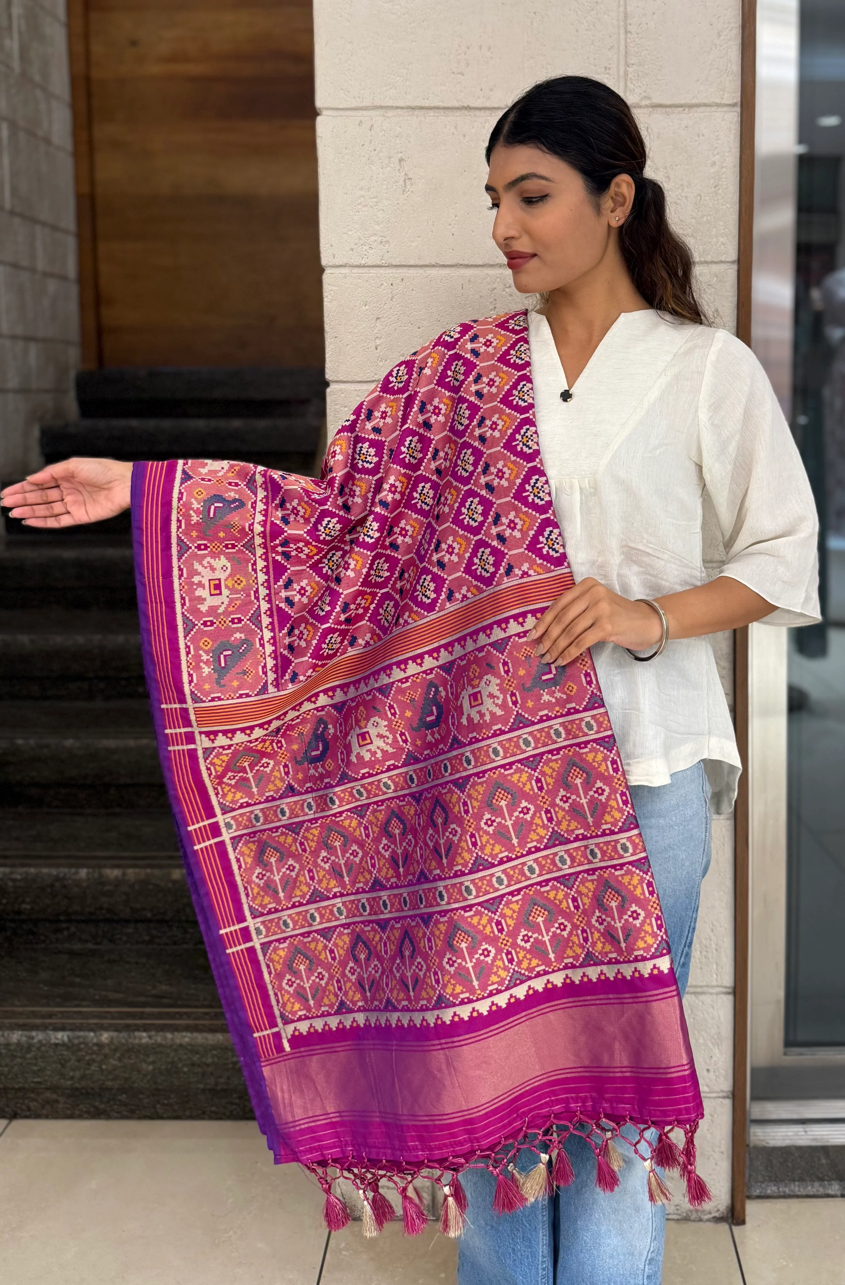 Royal Navratna Bhat with Popat Patola Saree – Chowkdi Layout Inspired Double Ikat Weaving - Image 3