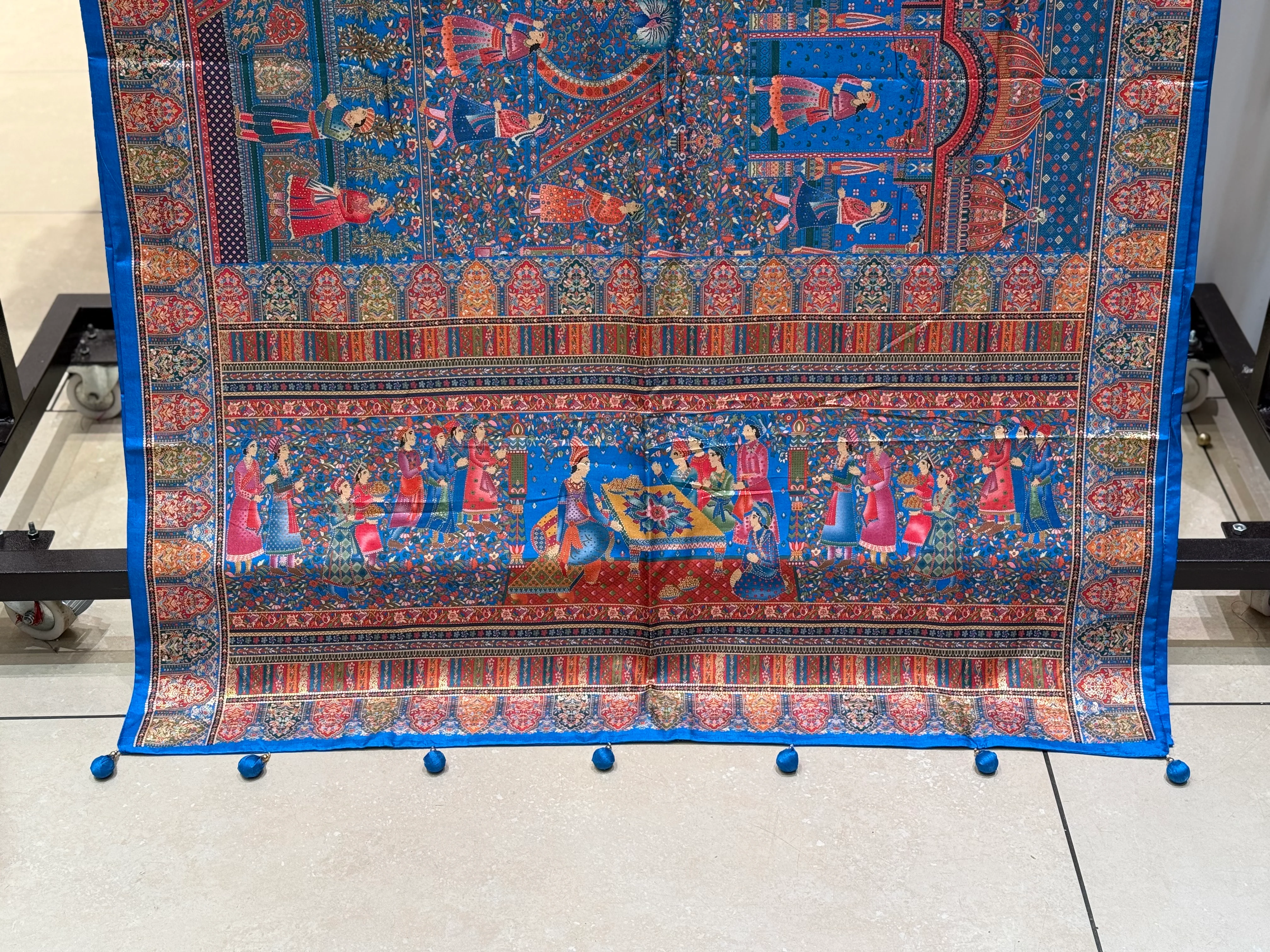 Royal Darbar Scene Patola Inspired Silk Saree with Traditional Heritage Weaving - Image 32