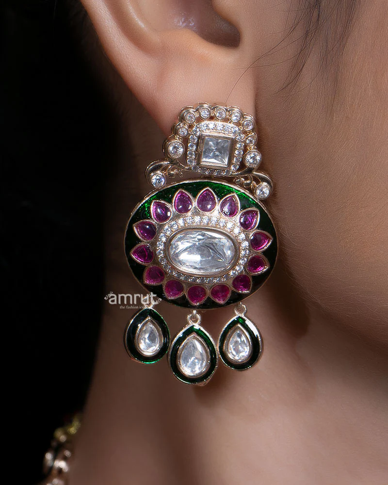 Royal Polki with Enamel Detailing Floral Choker Necklace - Image 2