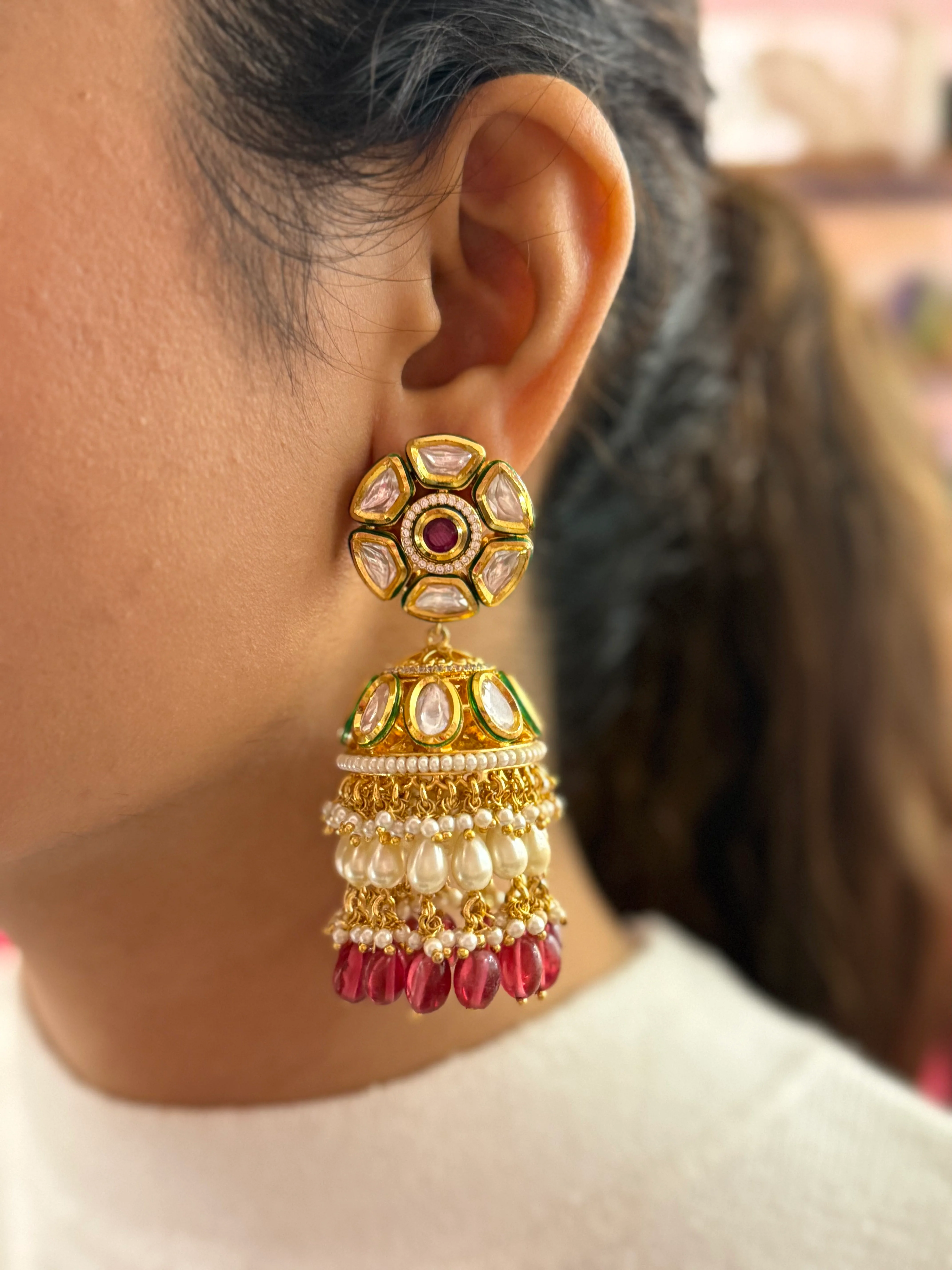 Royal Red Kundan Bridal Choker Necklace with Matching Maang Tikka - Image 2