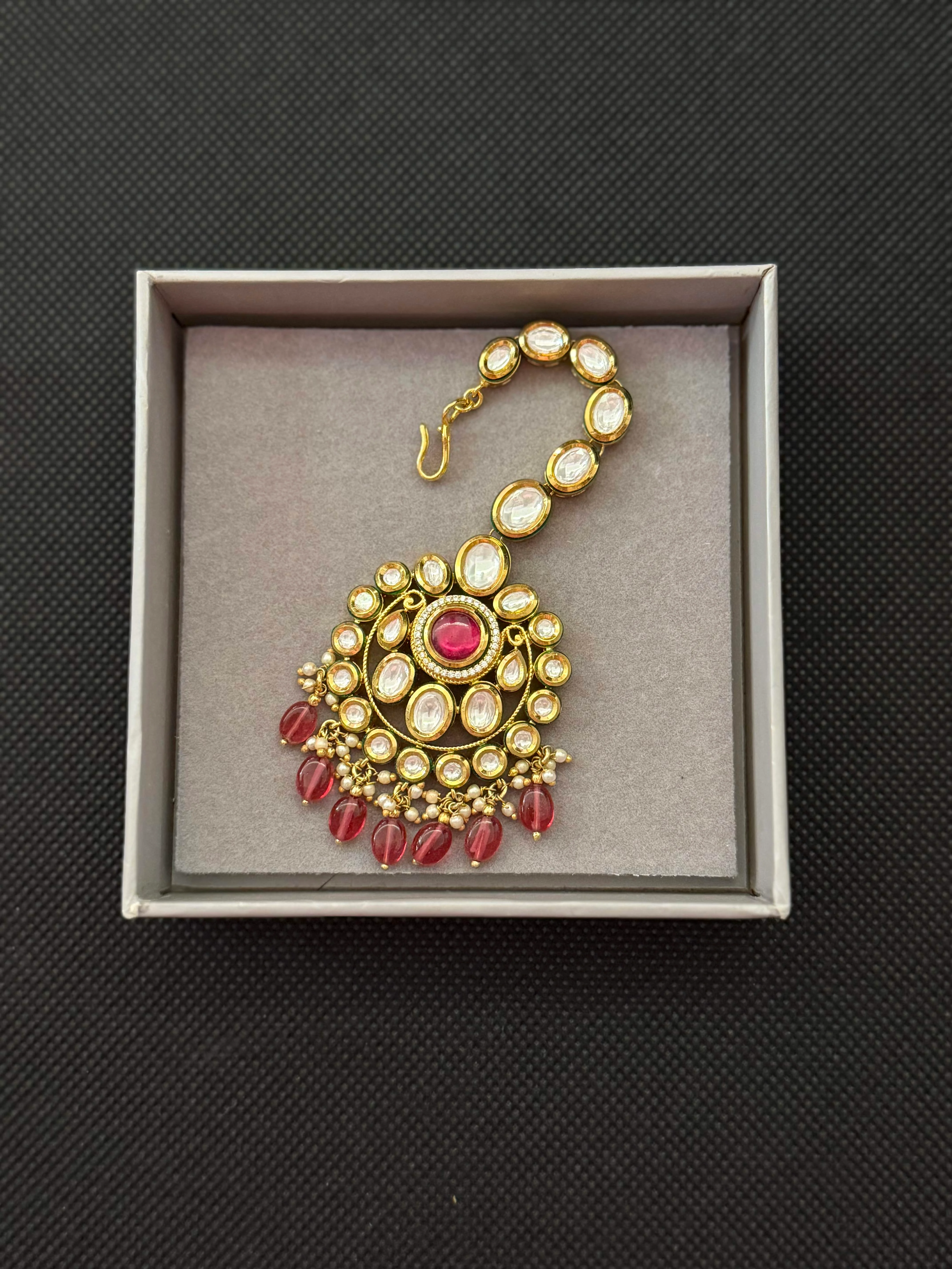Royal Red Kundan Bridal Choker Necklace with Matching Maang Tikka - Image 3