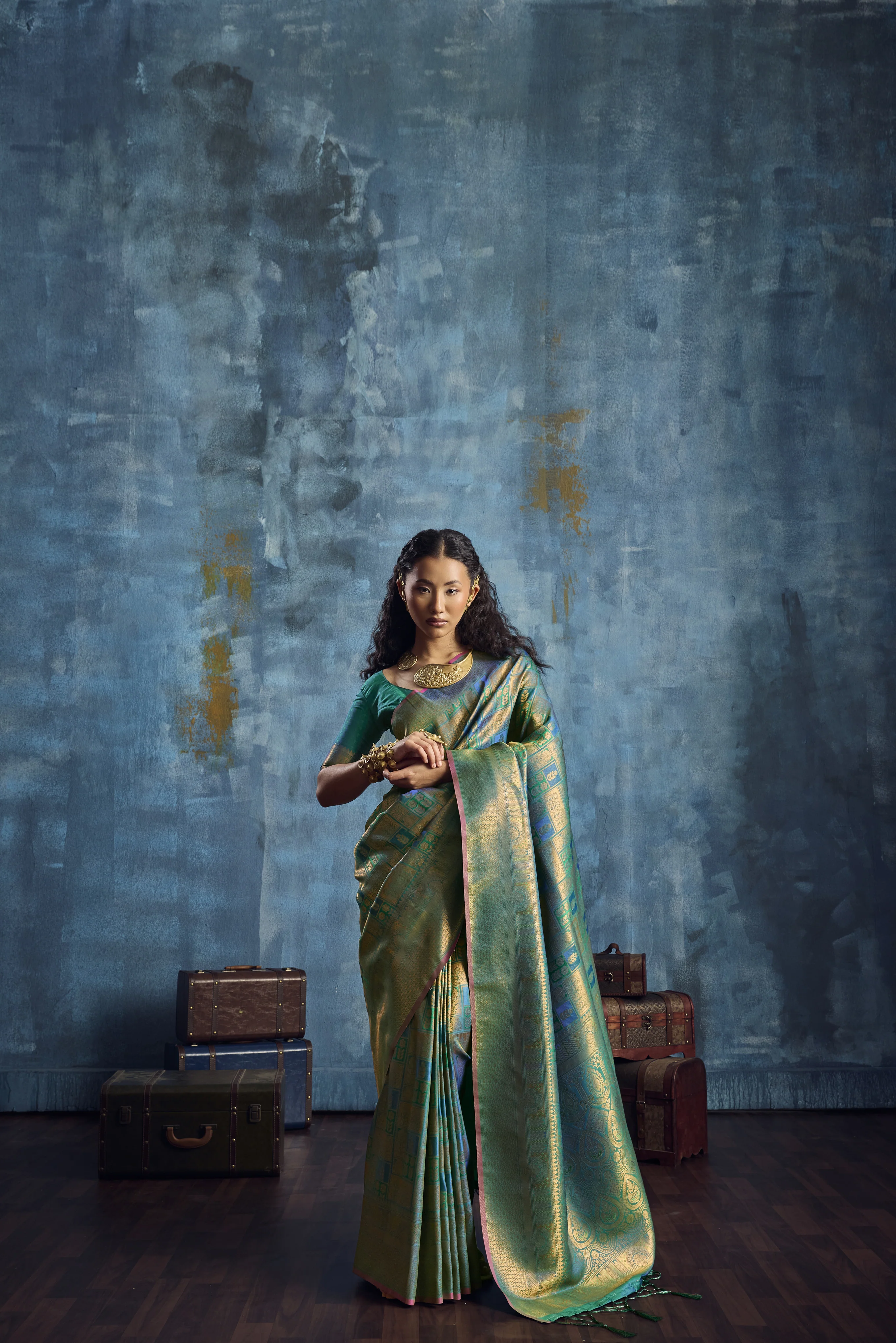 Sea Green Handloom Silk Saree with Gold Zari Weaving - Image 4