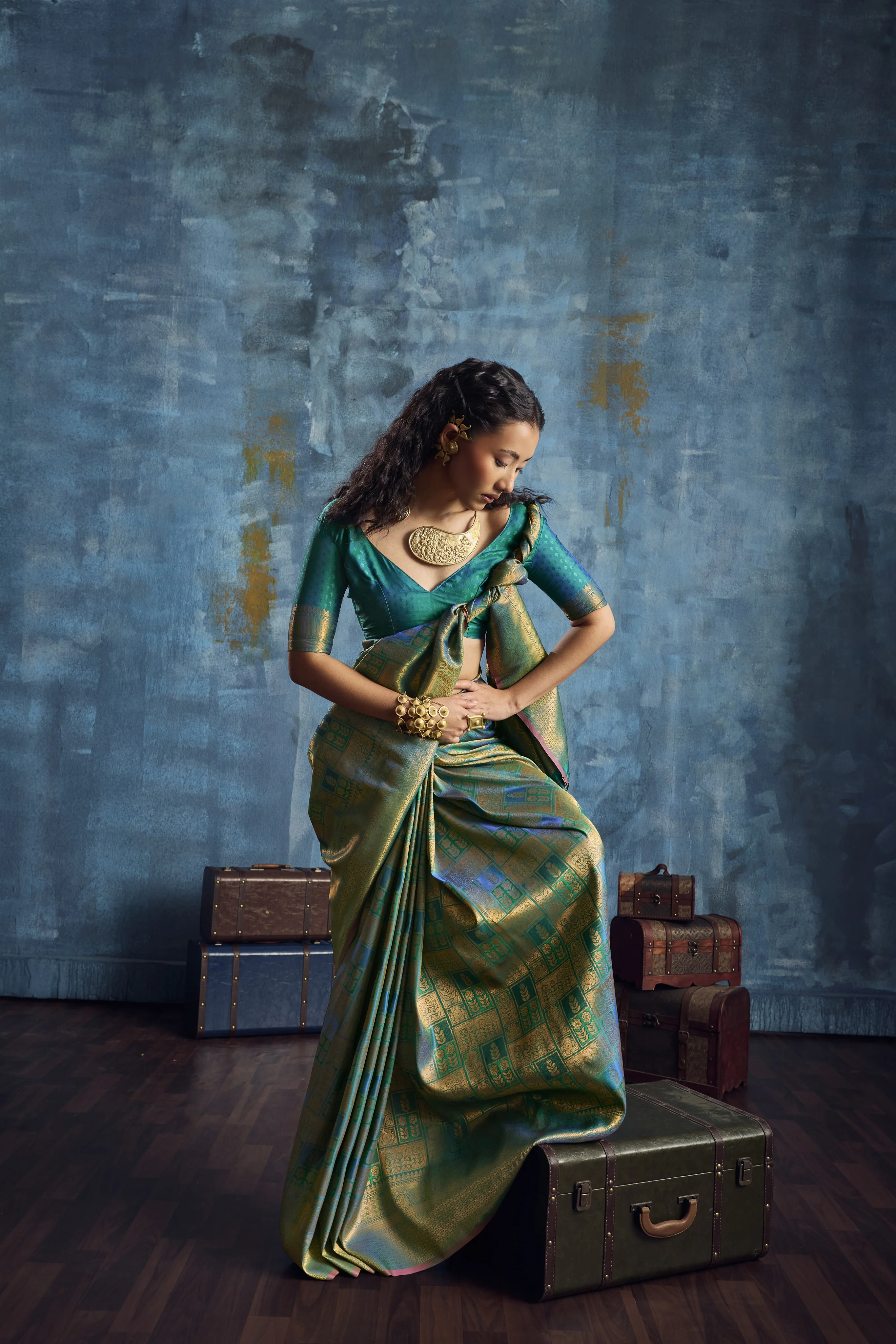 Sea Green Handloom Silk Saree with Gold Zari Weaving - Image 5