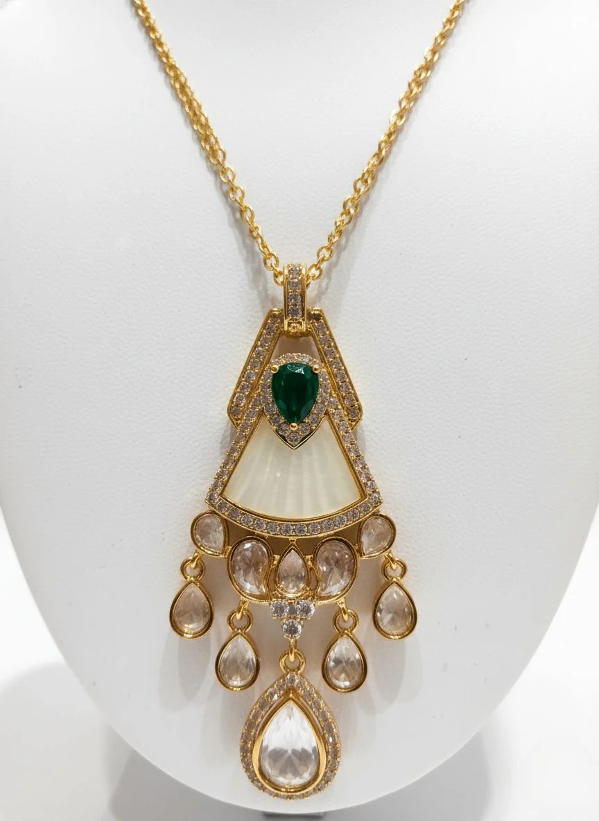 Royal Gold-Plated Kundan Necklace Set - Image 3