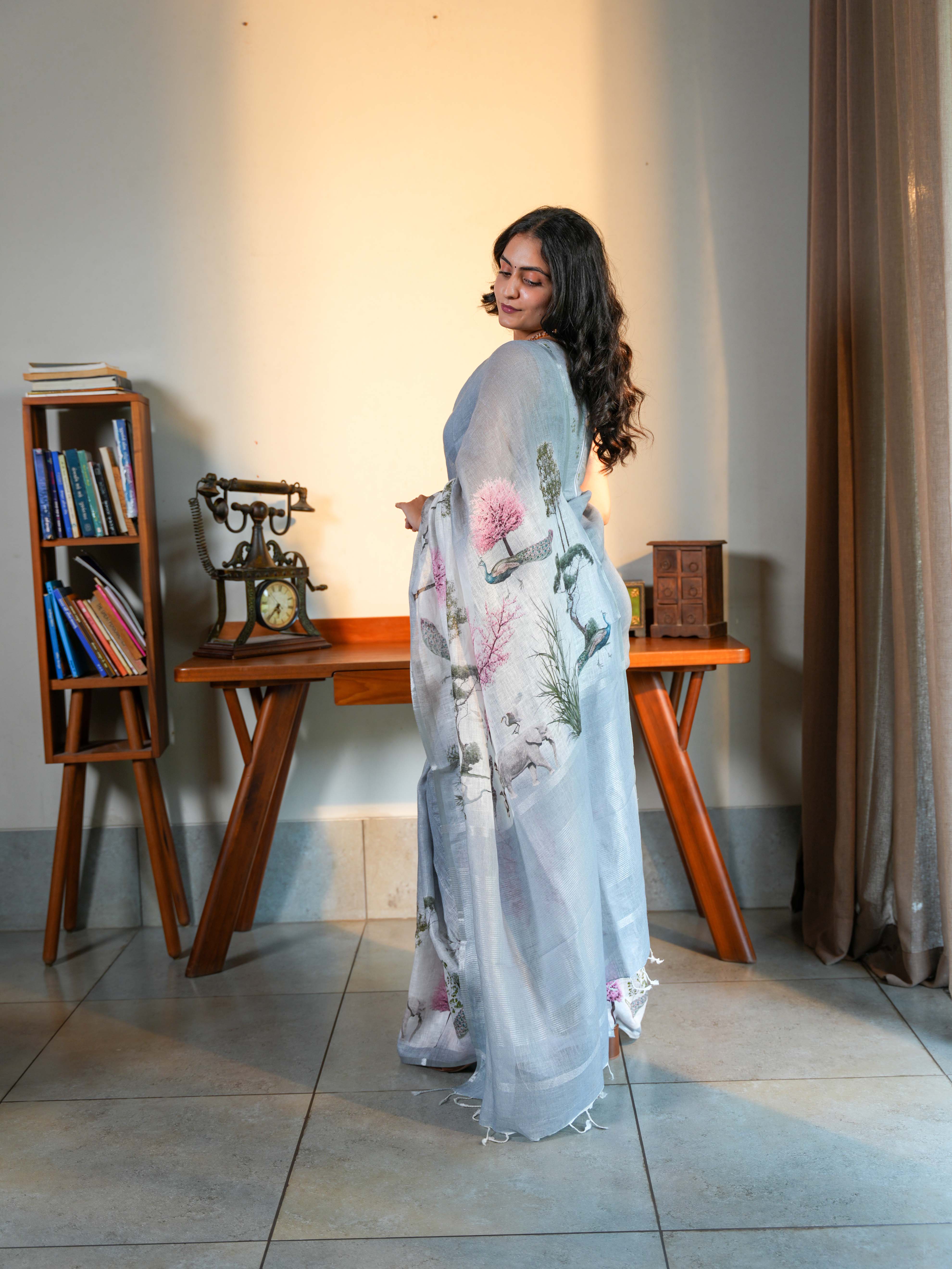 Soft Grey Linen Blend Saree with Artistic Peacock Digital Print Unstitched Blouse - Image 4