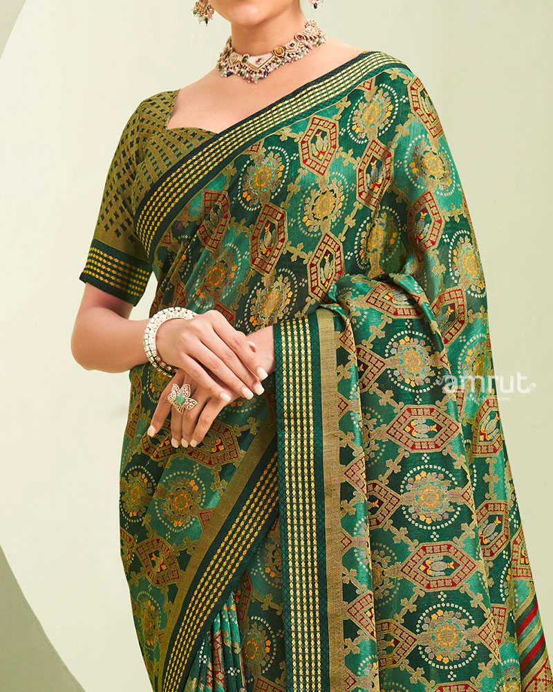 Teal and Green Floral Pattern Georgette Saree with Unstitched Blouse - Image 3