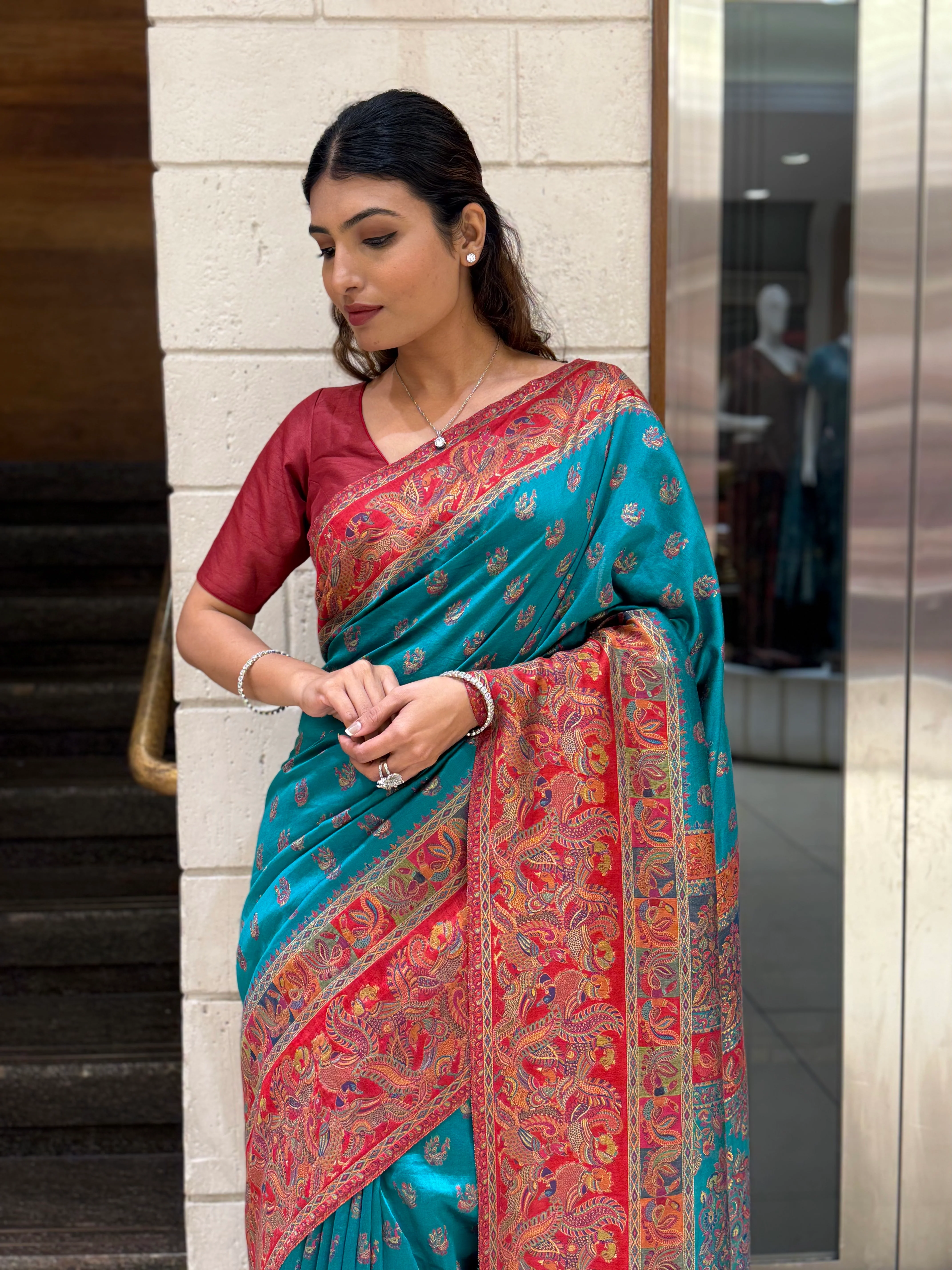 Teal Heritage Silk Saree with Rich Red Paisley Woven Border - Image 5