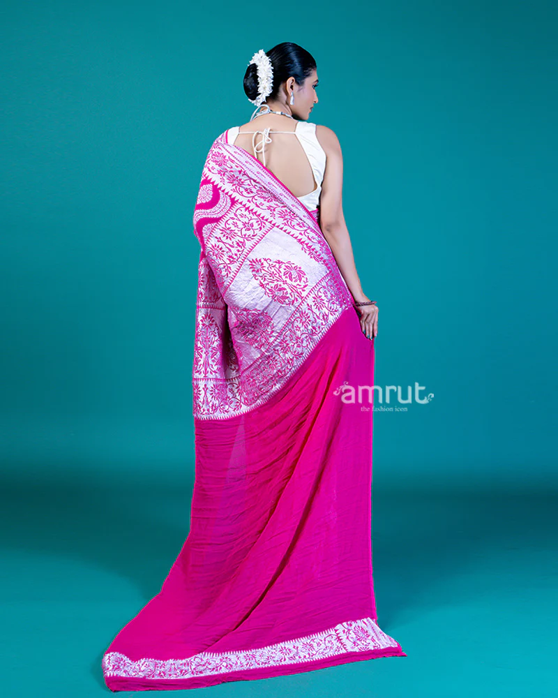 Vibrant Pink Saree with Silver Paisley Design and Unstitched Blouse - Image 6