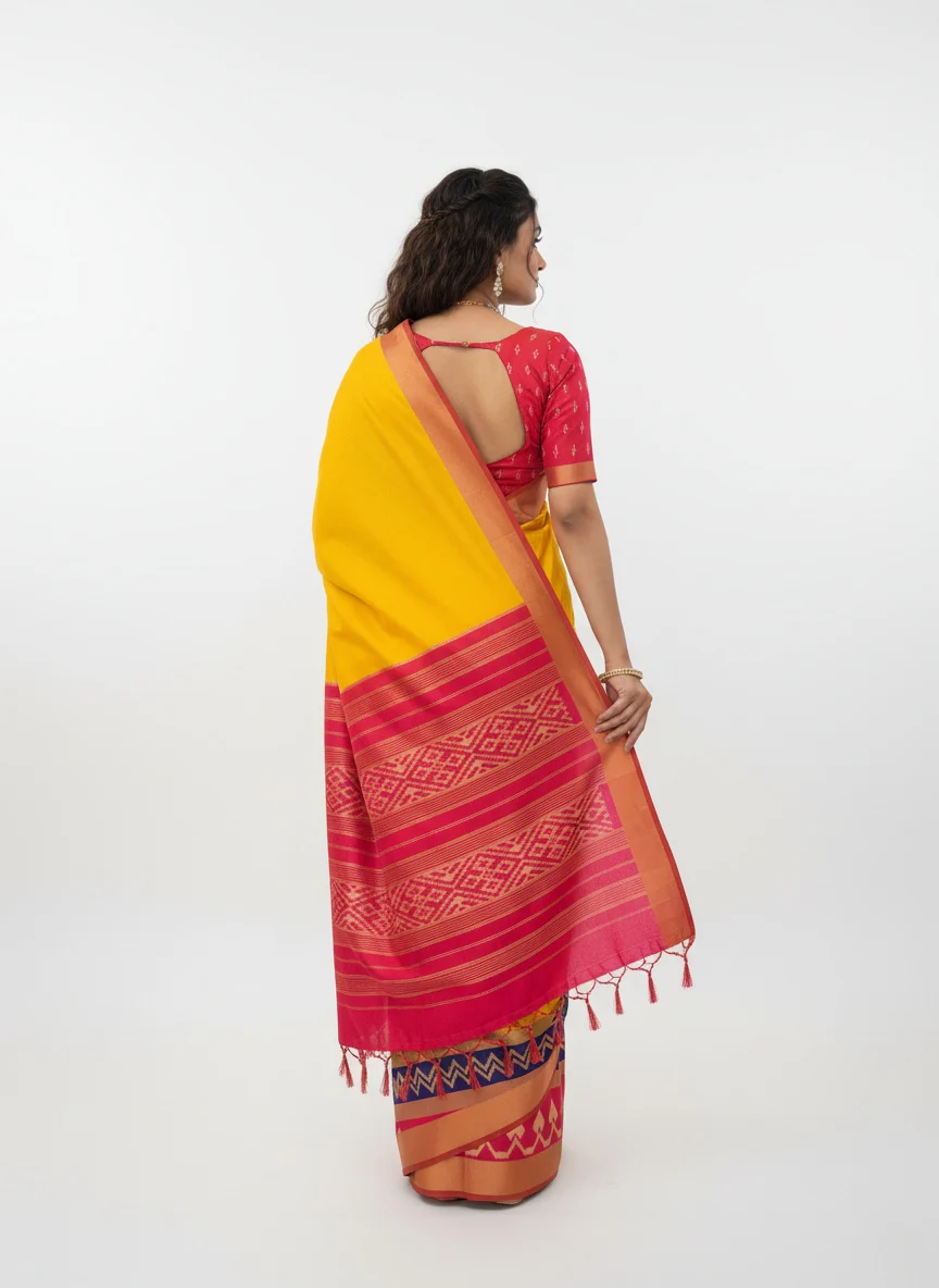 Vibrant Yellow Saree with Traditional Contrast Border – Unstitched Blouse Included - Image 4