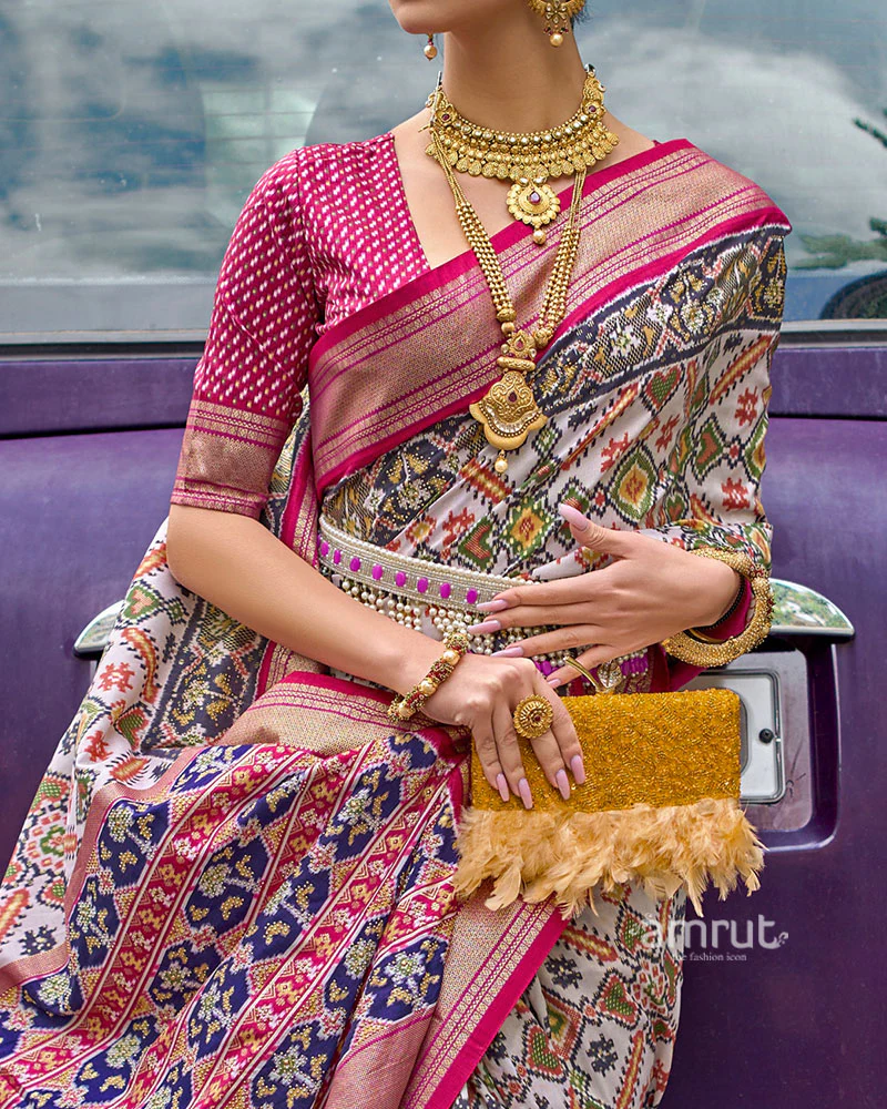 White, Pink and Gold Patola Printed Saree with Zari Border & Unstitched Blouse - Image 3