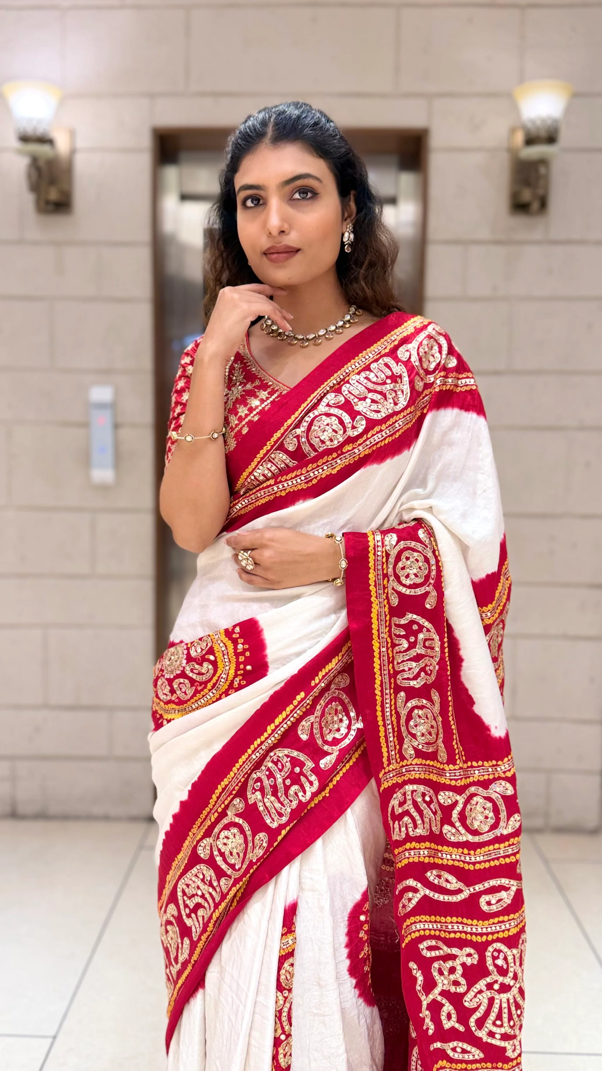 White & Red Traditional Designer Saree with Embroidered Border and Matching Blouse - Image 6