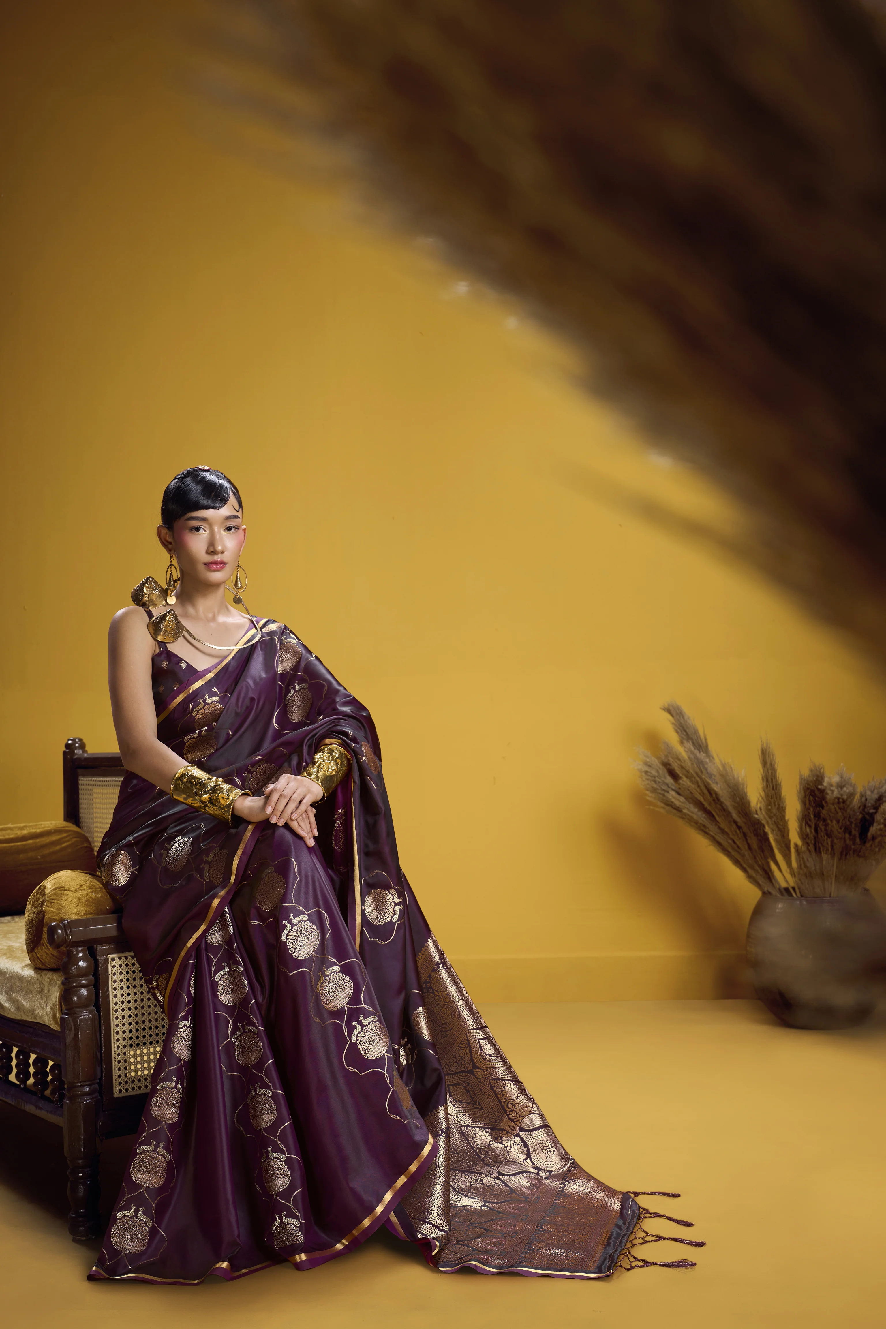 Wine Purple Satin Handloom Saree with Elegant Gold Woven Motifs - Image 4